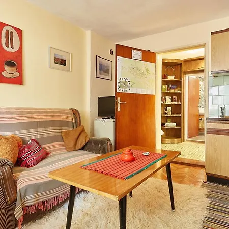 Sirma's House Хостел Скоп'є